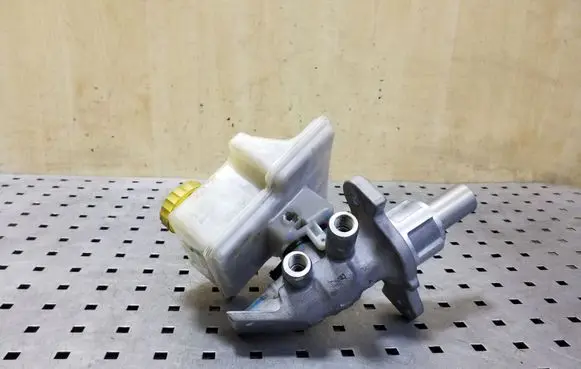 Jeep Grand Cherokee Master brake cylinder 32668087