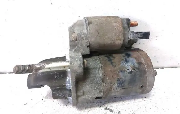 Suzuki Swift I Starter motor 3110063J0