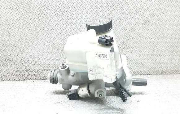 Mercedes-Benz C W203 Master brake cylinder A2034300002