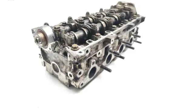 Opel Zafira B Engine head 55576872