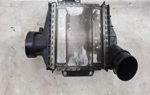 Mercedes-Benz C W205 Intercooler radiator A6510900314