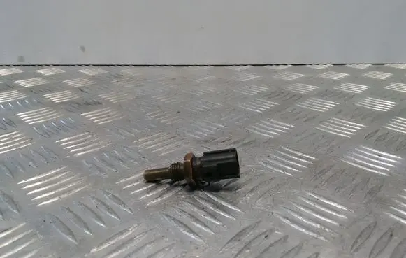 Coolant temperature sensor