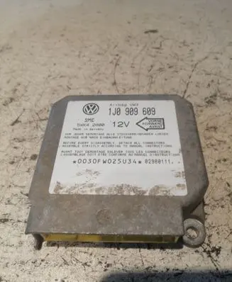 Volkswagen Golf IV Airbag control unit/module 1J0909609