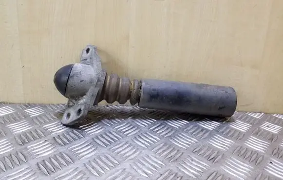 Volkswagen PASSAT B7 Front shock absorber mounting bracket 