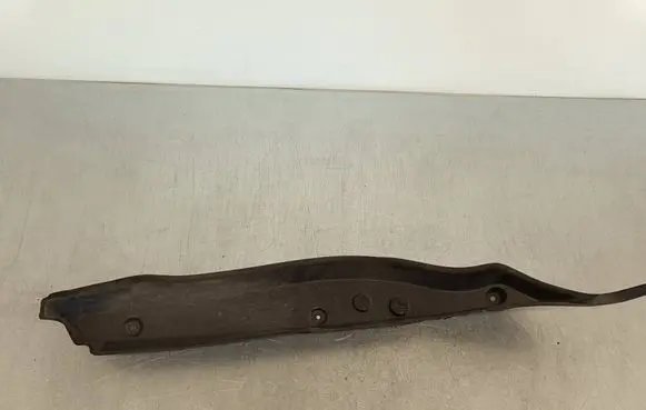 Mercedes-Benz C W205 Fender end trim A2058890125