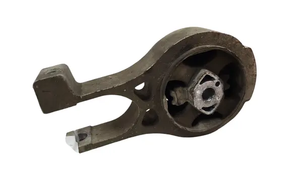 Peugeot 508 Engine mount bracket