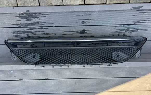 Mercedes-Benz E W213 Front bumper lower grill a2138856900