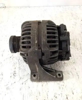 Volvo V70 Generator/alternator 30658085 0124525060