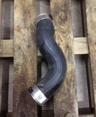 BMW X4 G02 Intercooler hose/pipe 8584549