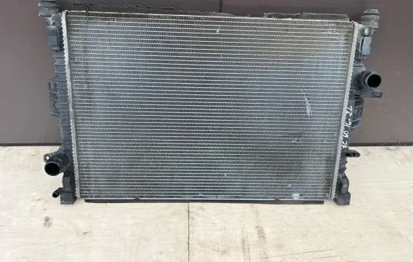 Volvo XC60 Coolant radiator