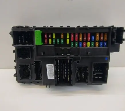 Ford Mondeo MK V Fuse module DG9T14B476B