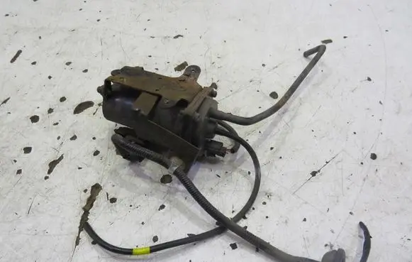 Nissan Note (E12) Fuel filter housing 284K