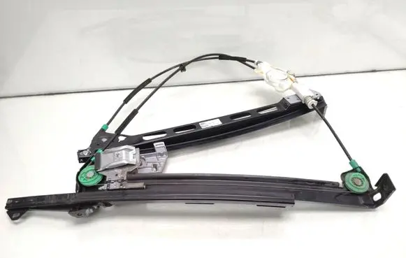 Audi A4 S4 B7 8E 8H Front door electric window regulator 8H0837461