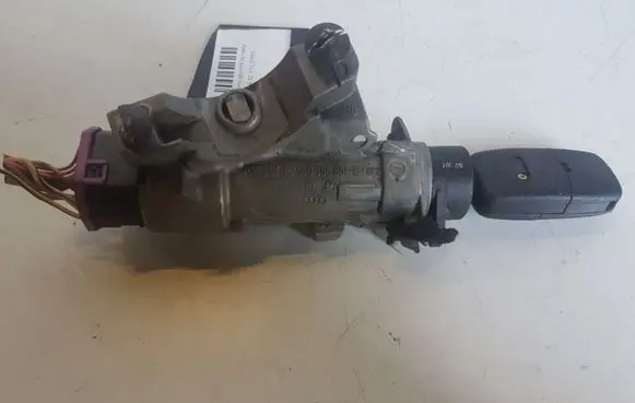 Audi A6 S6 C5 4B Ignition lock 4B0905851