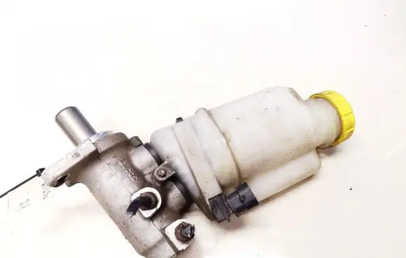 Alfa Romeo 147 Master brake cylinder 320669662 32066966-2