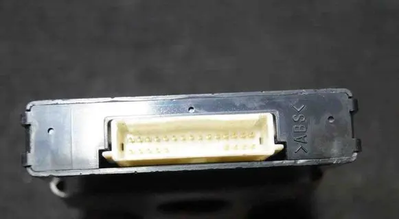 Lexus RX 330 - 350 - 400H Gateway control module 8911148100