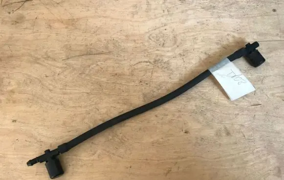 Windshield washer spray nozzle