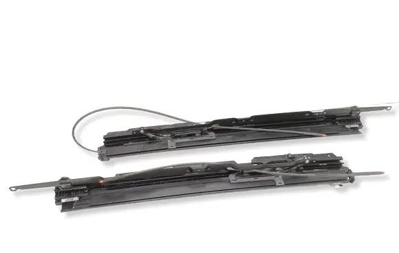 Peugeot 2008 II Convertible roof hinge 9825641680 915835712 915835711