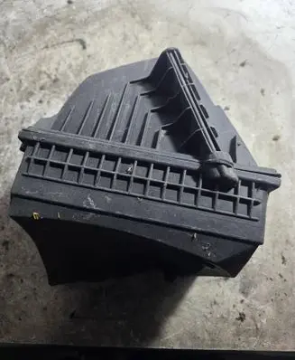 Renault Espace - Grand espace IV Air filter box 8200068696