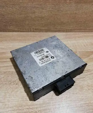 BMW 3 E90 E91 Voltage converter/converter module 9127088 8ES00947920
