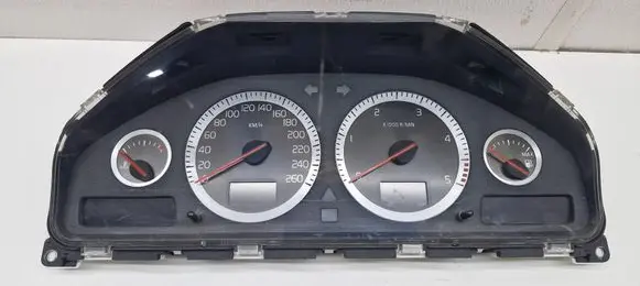 Volvo V70 Speedometer (instrument cluster) 8690549 8602026 30728791