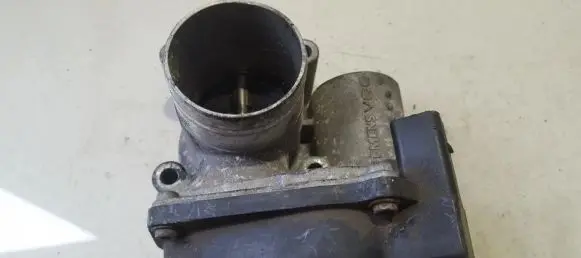 Volkswagen Polo IV 9N3 Throttle valve 03D133062E A2C53060088