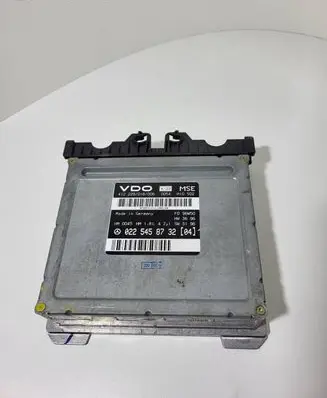 Mercedes-Benz C W202 Engine control unit/module 0225458732 412229018006