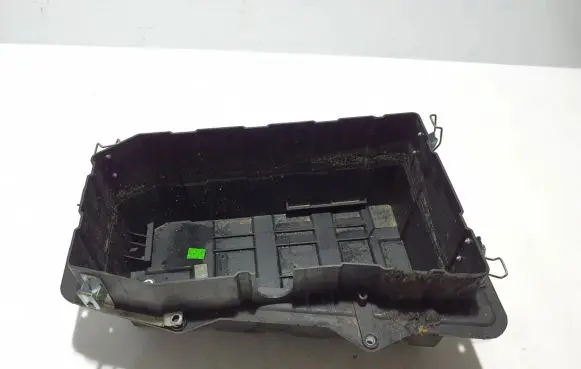 Volkswagen Touareg II Battery box tray cover/lid 7P0801283