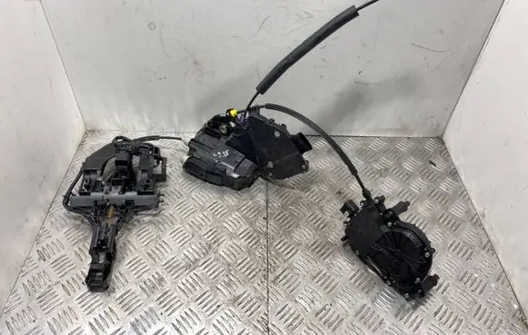 Jaguar XJ X351 Front door lock EW93218A42AA