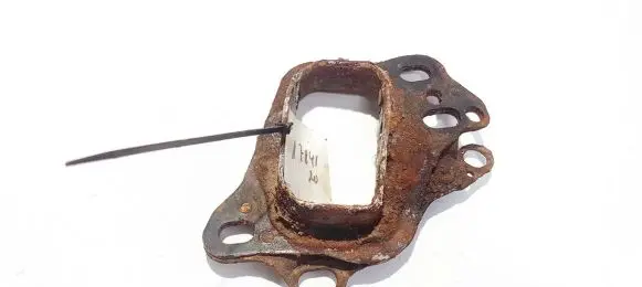 Saab 9-5 Bracket in trunk/boot 