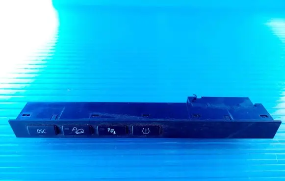 BMW X3 E83 Parking (PDC) sensor switch 61318373734