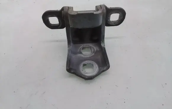 Renault Megane II Front door upper hinge