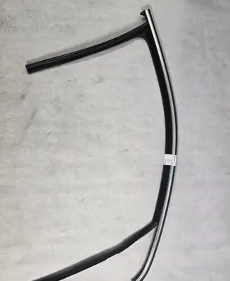 Volkswagen Tiguan Front door window/glass frame 5N0837432C
