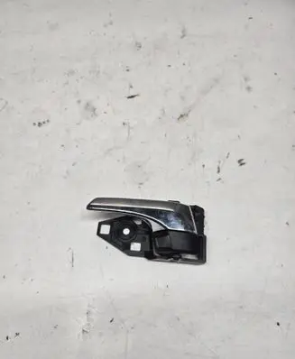 Toyota RAV 4 (XA40) Rear door interior handle trim