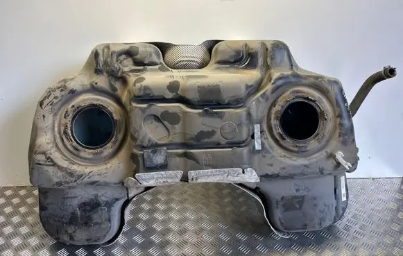 Jeep Grand Cherokee WL Fuel tank