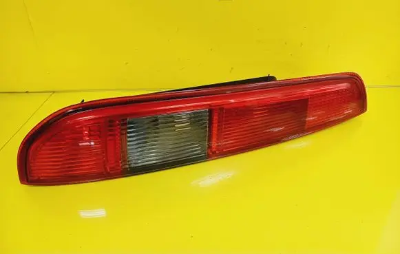 Ford Focus Rear/tail lights 4M51-13405-F