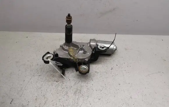 Volkswagen Polo IV 9N3 Rear window wiper motor 0390201596 6Q6955711C