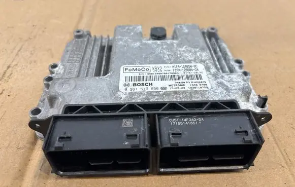 Ford Focus Engine control unit/module H1FA12A650BC F1FA12B684CA 0261S19656