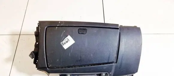 BMW 1 E81 E87 Glove box 712455412 7124554-12