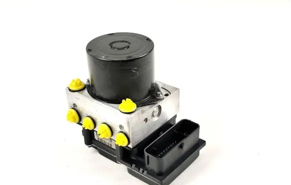 Skoda Fabia Mk2 (5J) ABS Pump 6R0614117D 0265231945 0265800635