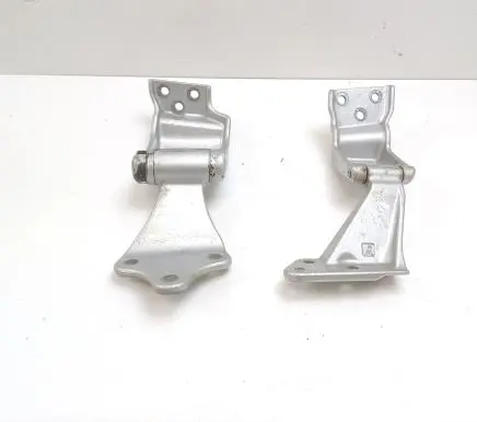 Mercedes-Benz Vito Viano W447 Tailgate/trunk/boot hinge A4477407600 A4477400337