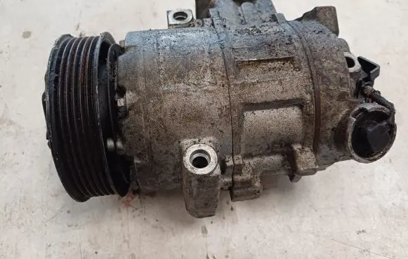Audi A2 Air conditioning (A/C) compressor (pump) 8Z0260805A