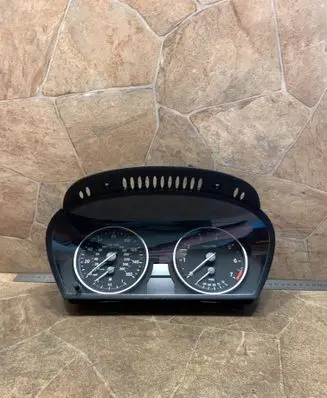BMW X5 E70 Speedometer (instrument cluster) 9218851
