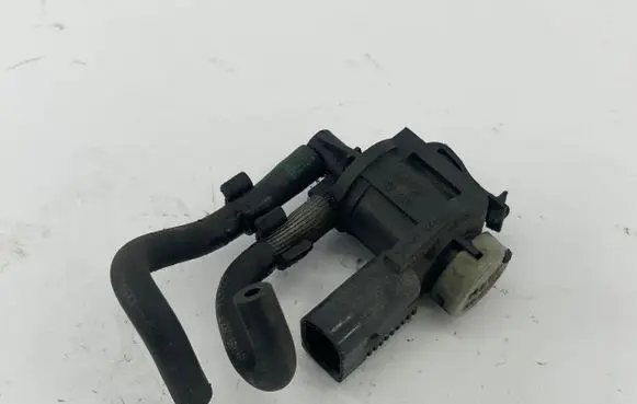 Audi A4 S4 B8 8K Turbo solenoid valve 1J0906283C