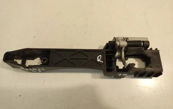 Rear door exterior handle/bracket