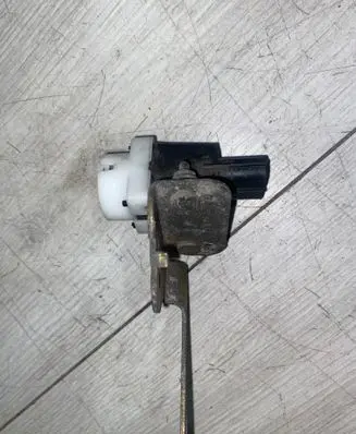 Renault Clio II Fuel cut-off switch 7700414373 041001B7 70143