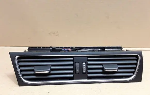 Audi A4 S4 B8 8K Dash center air vent grill 8T1820951C