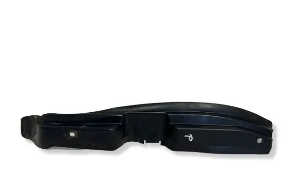 Volvo S90, V90 Fender end trim 31688207