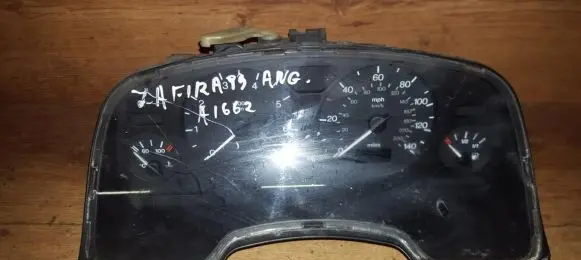 Speedometer (instrument cluster)