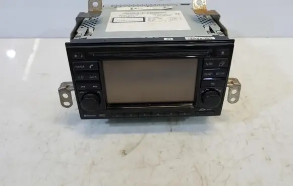 Nissan Note (E11) Radio/CD/DVD/GPS head unit